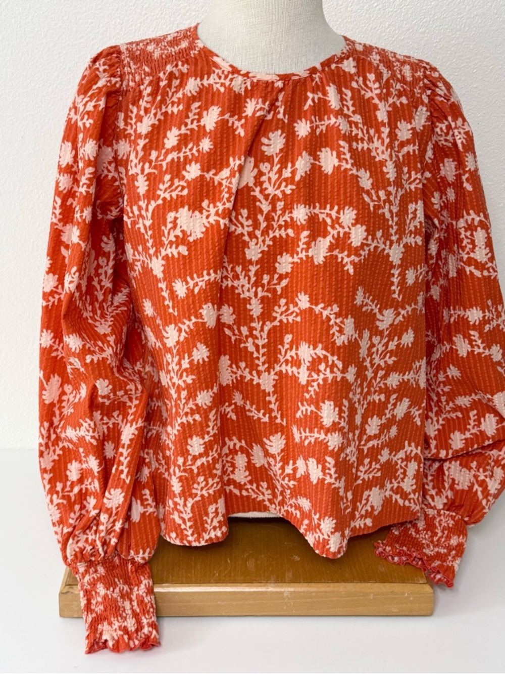 MNK Vibrant Orange Cotton Seersucker Smocked Balloon Sleeve Top - Size M EUC